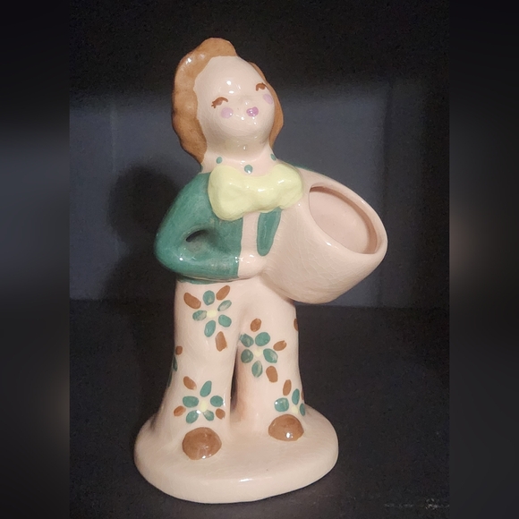 Kaye Of Hollywood Elegant Cream and Green Ceramic Planter